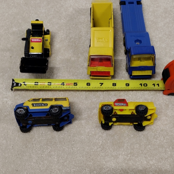 Tonka Kids Toy Vehicle Set - Yellow and Blue - Picture 2 of 13